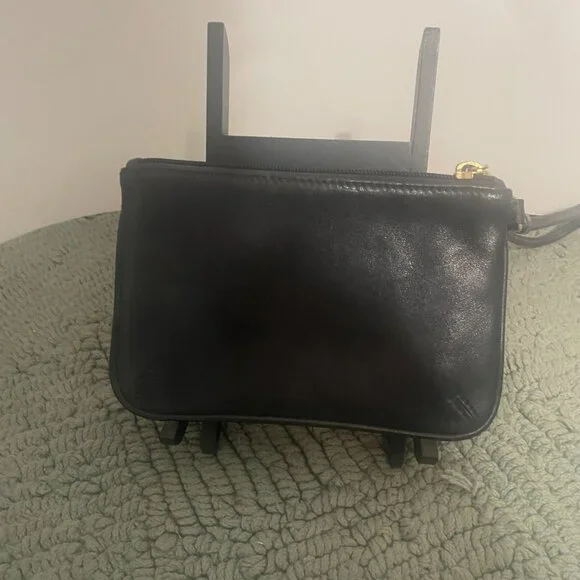 Vintage Coach Black Pebbled Leather Wristlet Wallet - Picture 3 of 7